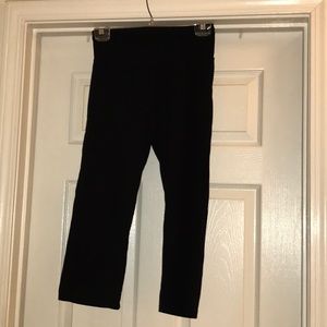 Slender Shapes Capri leggings